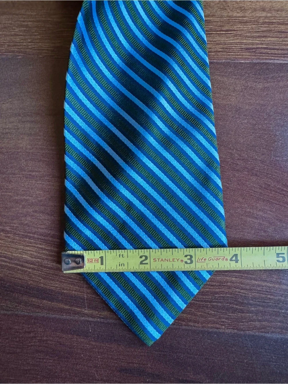 Brooks Brothers classic diagonal